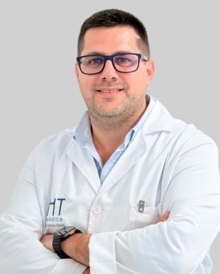 Retrato profesional de Dr. Esteban Ronchi