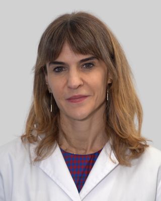 Retrato profesional de Dra. Ana González